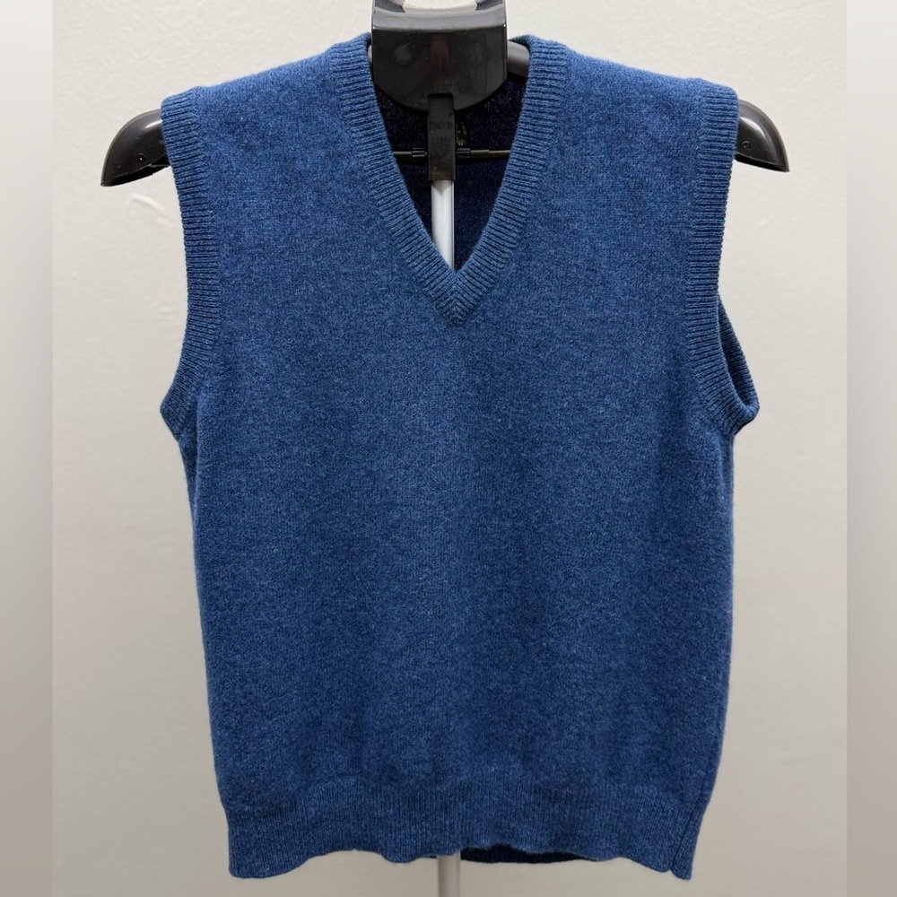 Club Room V-Neck Blue Sweater Vest